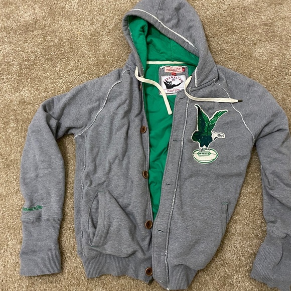 Clothes - Picture 1 of 7